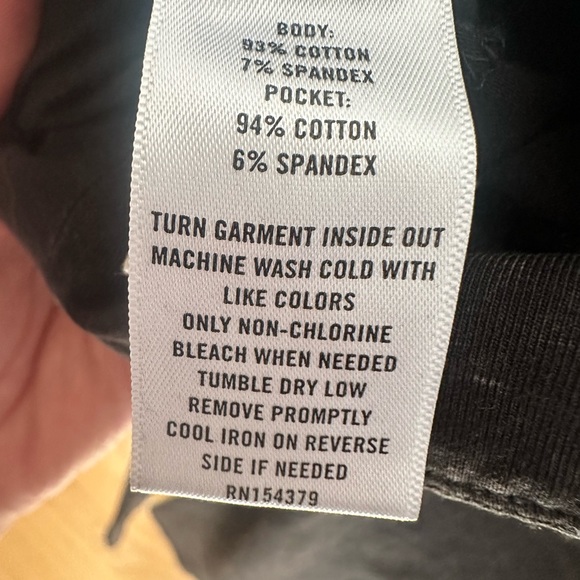 NWT Aeropostale Ultra High-Rise Pocket Leggings, cool whiskered black print. - Picture 6 of 7